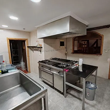 Caserio 'the Formicary' Antezana de la Ribera